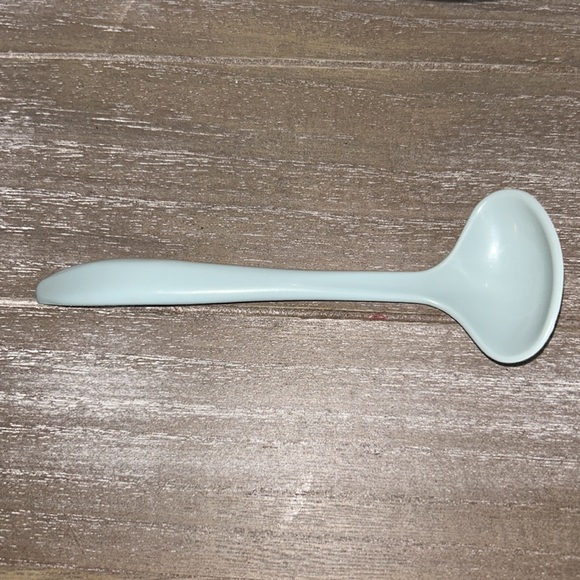 Tupperware Open House Collection - Picture 8 of 12